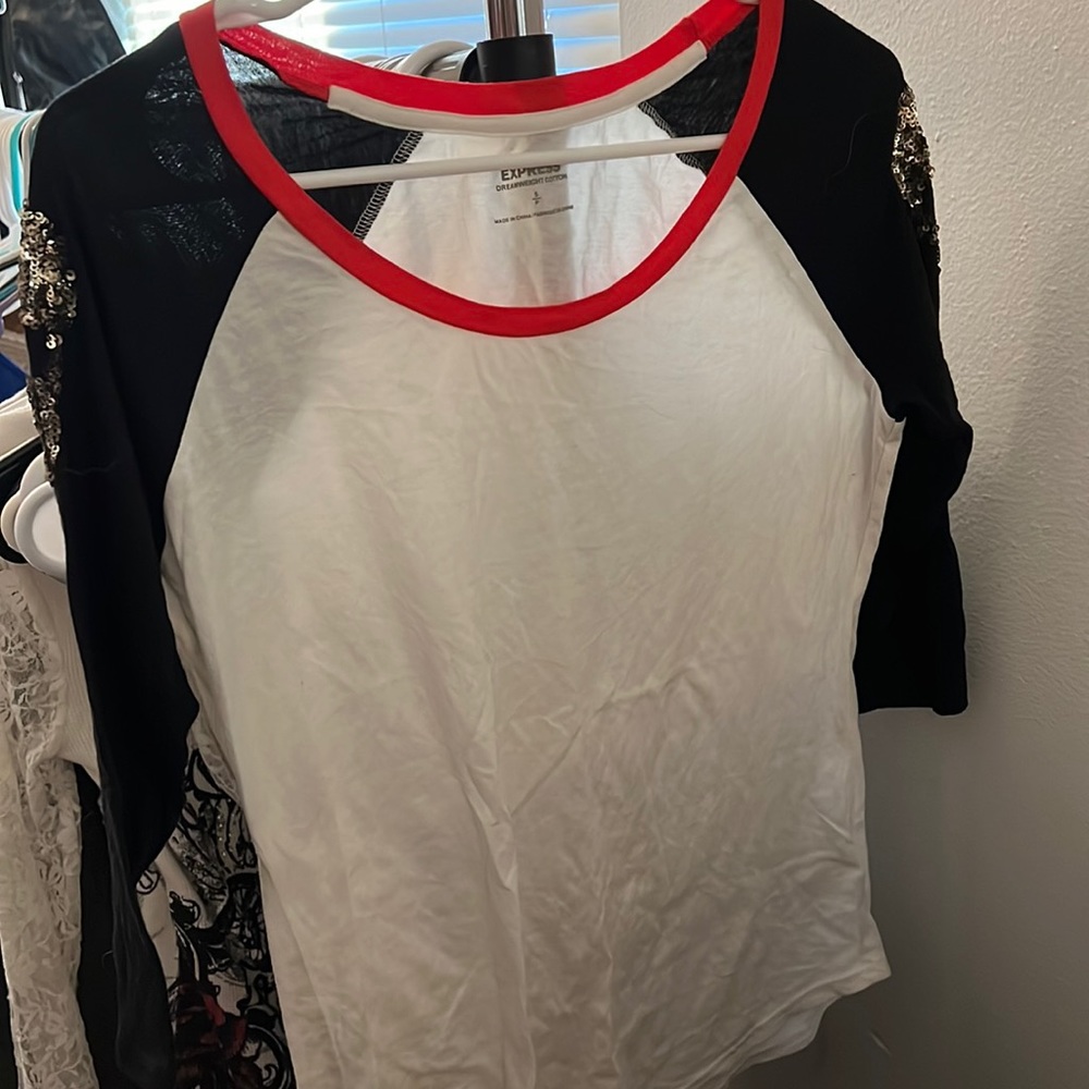 Baseball tee
